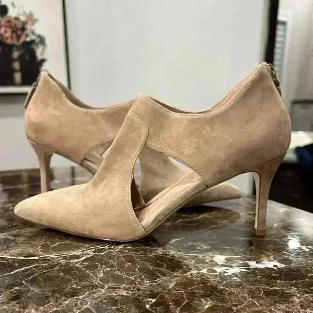 Cole Haan Ina Suede Cut-Out Shooties-Tan Suede Size 7.5-NEVER WORN - Picture 2 of 9